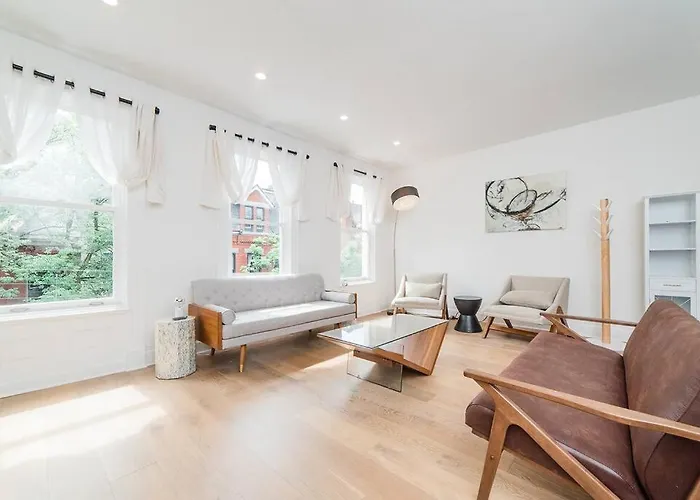 Milk Factory Reno - Amazing Location - Groupstay Apartment Pittsburgh